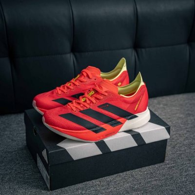 核心私 Adidas Adizero Adios Pro 4 M 阿迪透气轻盈低帮跑步鞋 货号：Jr6358 尺码：36 36.5 37 38 38.5 39