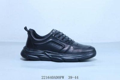 Ecco 爱步 早秋经典爆款 驱动系列 休闲运动跑鞋 休闲鞋 鞋面采用原厂进口头层牛皮 柔性环保Pu+Rb一体成型大底 独特制鞋工艺 舒适百搭 221640Ad