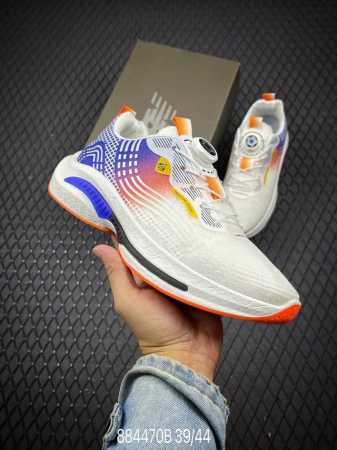 New Balance 新百伦 新款拼色舒适新款 原档案开发开发纸版楦型，原装4层组合独立私模大底长青之王”荣耀回归透气飞织鞋面 缓震高弹大低nb新百伦new - 点击图像关闭