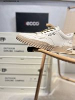 Ecco爱步男鞋轻便透气舒适耐穿 亲肤吸汗舒适内里 防滑防磨 持久干爽 简约粗绳系带 穿脱更加方便 柔韧防滑大底 鞋底立体凹槽 凹凸花纹加持 增强防滑减震性能