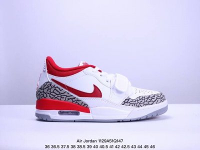 乔丹air Jordan Stadium 9O Stadium Jordan Stadium 90充满了对tinkerhathield 原创设计的致敬，包括中足