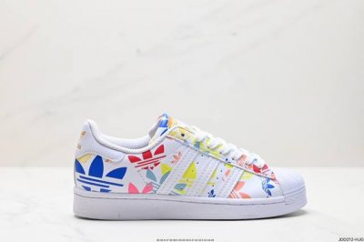 真标阿迪达斯adidas三叶草 Originals Superstar贝壳头系列低帮经典百搭休闲运动板鞋 货号:Gz2203 尺码:36 36.5 37 38