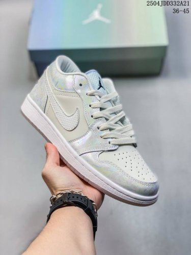 公司级 耐克 乔丹Air Jordan 1 Low Aj1 乔1 乔丹1代Aj1 低帮复古文化休闲运动篮球鞋。该鞋款从 1985 年元年款汲取设计灵感，焕新演绎