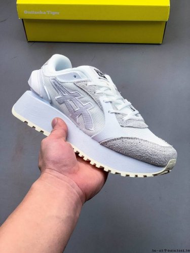Onitsuka Tiger鬼塚虎Moage Co新款时尚情侣运动休闲鞋！产品从款式颜色造型上体现出追求舒适和细节的完美 鞋类更是推崇手工制作的严谨与完美 融舒