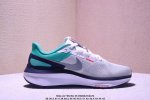 nike Air Zoom Winflo 25 网透面气 训跑练步鞋 该鞋款采用改良版网眼布和增加泡棉设计 专为驾驭耐力跑而设计 出色的缓震性能可助力你心无旁骛