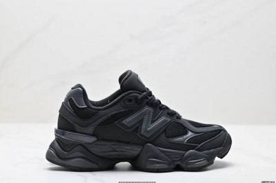 310 公司级New Balance 公司级版本 Nb9060 联名款 复古休闲运动慢跑鞋 鞋款灵感源自设计师本人对夏日的怀日回忆。鞋面大身由空间双格及磨砂鞋面