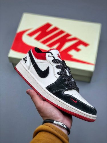 Travis Scott X Nike Air Jordan 1 Low 反转小钩倒钩 纯原版本全鞋采用原装头层皮，用料扎实 精雕细琢鞋型极致还原 飞翼3D打印