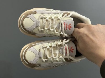 a家新款专G版Oz*Millen松紧带儿童老爹鞋 Size：24-37.5码 新工厂P新工艺 松紧带设计，穿脱超方便 百搭时髦老爹款 耐磨防滑大底，脚感不言而喻