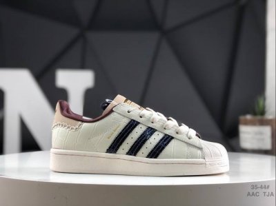 170 阿迪达斯/三叶草Adidas Originals Superstar 经典贝壳头系列低帮百搭休闲运动板鞋 货号： Jp9310 尺码：35-44（半）A