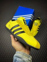 B 公司级Adidas Tokyo W 舒适百搭经典休闲运动鞋 鞋面设计舒适贴合脚面 同时采用柔软材质 穿着轻便舒适 侧面刻有金色的标志 增添辨识度 超薄橡胶外
