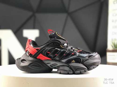 210 ad Xlg Runner Deluxe Cny 蛇年限定黑红金 轻机甲赛博复古休闲运动老爹鞋 公司级 原楦纸板数据开发 铸造原味鞋型。耐磨防撕裂面料和