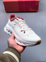 On 昂跑Cloudtilt 轻量跑步鞋 男女舒适缓震日常休闲运动鞋 0226525X28