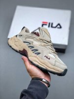 斐乐Fila Fern蕨草系列老爹风增高复古中性休闲运动慢跑鞋 升级原楦原纸版数据开发版型 采用环保太空革拼接斜纹网眼布鞋面材质 独立发泡Eva中底+耐磨橡胶外