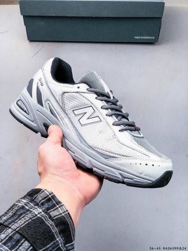 集图 New Balance Nb官方新品情侣春季复古运动休闲老爹鞋U509A1 承袭 年复古跑鞋Dna延续简洁款式设计， New Balance重磅打造全新5