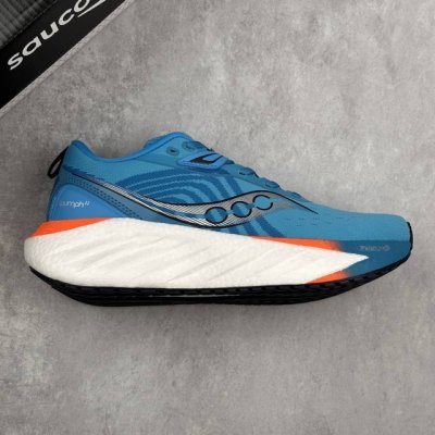 本地 核心私 Saucony Triumph 22 潮流舒适防滑耐磨 低帮跑步鞋 全新升级Pwrrun Pb中底 脚感再度升级，提供持久强劲动能 中底边墙加高