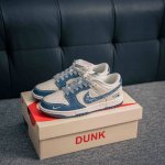 核心私 nike Dunk 全套原楦原模倾力打造完美版型 独家原厂航空铝磨具打磨大底 鞋头坡度极致还原 无解鞋型 原盒原配 圈内天花板工艺 原厂冲刀 超高清洁度