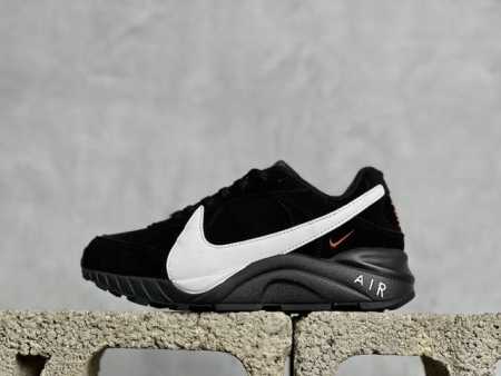 福利特价 放店私 Yh Nike Air Grudge 95 张国荣同款 这款大勾设计前卫，搭配元素爆表，引领时尚风潮，放在今天也相当具有观赏性，更何况是张国荣 - 点击图像关闭