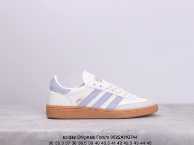 公司货adidas Originals Forum在今年重磅回归 灵巧设计同样备受潮人喜爱 也更适宜春夏季的穿着版型、细节完美，原盒原标 专供外贸渠道。 Xm0