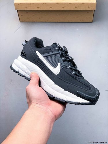 公司级！耐克Nike Zoom Vomero Roam 潮流低帮休闲运动鞋 Nike Zoom Vomero Roam男子冬季款运动鞋专为城市环境匠心设计，是潮