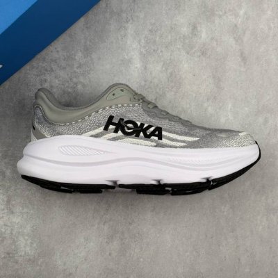 本地 核心私 公司级小红书推荐Hoka M Bondi 9 全新配色 低帮轻量户外越野休闲运动慢跑鞋 这个品牌来自于新西兰的毛利语，Hoka表示大地，One O