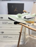 140 Air Jordan Legacy 312 乔丹篮球鞋系列 号称 “最强三合一” 的 Jordan Legacy 312，自然有着杂交结合的设计，它的名