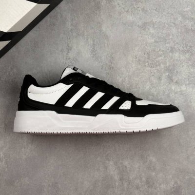 本地 核心私 公司级Adidas Lite Baller 阿迪达斯 织物合成革 舒适百搭平衡透气低帮板鞋 鞋头出色设计 塑就出众贴合感 稳固的后跟贴合足部曲线设