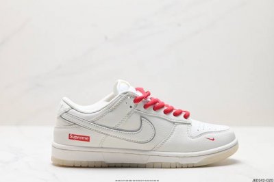公司级nike Sb Dunk Low Supreme联名 纯原大厂出品 极力推荐 原装头层材料 独家版型蒸餾加工 帶來的是更好的视觉和脚感体验 大厂纯原品质出