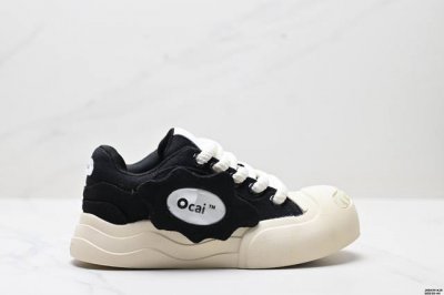 公司级Ocai 002 Smile 潮流 大头开口笑设计感 耐磨 低帮 帆布鞋 设计风格以上世纪“垮掉的一代”开始市售流行的复古帆布鞋型为灵感 通过夸张戏剧化放