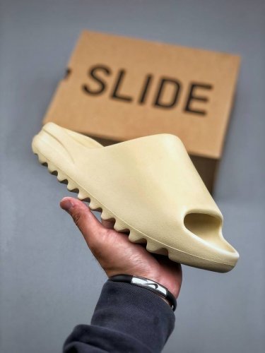 Adidas Originals Yeezy Slide 骨白 #原厂原材料 Eva粒子 环保塑料 #采用原厂Md全套模具打造 原厂不水系工艺 原厂同步尺码 符