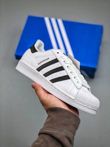 adidas Originals Superstar Ii 白黑贝壳头系列低帮经典百搭休闲运动板鞋 货号：Jh7032 尺码：36-46 半