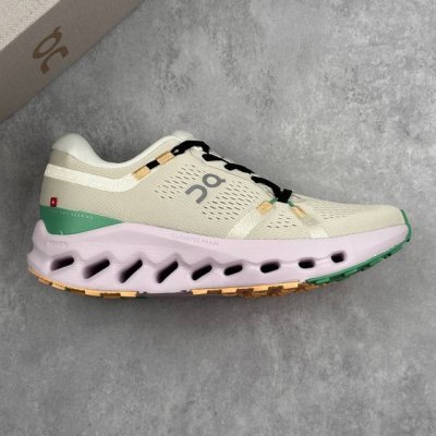 本地 核心私 On 昂跑 Cloudsurfer 2 低帮 舒适网布减震防滑耐磨长跑跑步鞋 稳健敏捷、功能多面，用轻量脚感和灵活反馈，助力跑步训练和运动健身。以