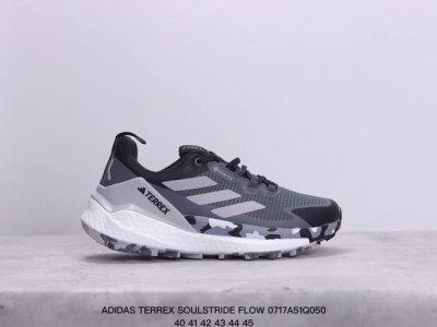 Adidas Terrex官方男鞋soulstride Flow跑步鞋户外运动鞋越野跑鞋。Soulstride Flow，它是terrex专为长距离越野推出的首