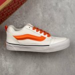 本地 核心私 万斯 Vans Knu-Skool 面包鞋 坎普尔 茱利安系列低帮复古硫化休闲运动板鞋“肥胖版大Logo” 要说整个年最为热门的鞋型之一， 面包鞋