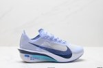 公司级Nike Zoomx Vaporfly Next% 4耐克 轻量化 网面透气运动鞋 这款新一代最强跑鞋在鞋面和鞋底都进行了全方位升级鞋面使用了全新 Vap