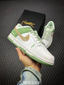 Nk Sb Dunk Low 圣罗兰系列-白绿棕勾 周年高端定制 低帮休闲板鞋 #定制鞋盒 大厂纯原品质出货 超高清洁度 皮料切割干净无任何毛边 细节完美 货号