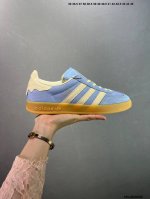 公司级Adidas Originals Gazelle Indoor 三叶草休闲防滑耐磨低帮板鞋 鞋头出色设计 塑就出众贴合感 稳固的后跟贴合足部曲线设计 软弹