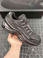 CDG x NIKE Air Max 95 联名复古 潮流百搭 气垫缓震慢跑鞋 Air Max 95就是源于设计师塞吉奥 罗扎诺的构想 Nike Air Max