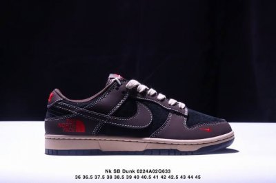 耐克 Nk Sb Dunk Low 北面联名Mr.Vera设计师 “Sup联名 黑白灰配色“高端定制 低帮休闲运动板鞋独家版型，柔软皮革鞋面，冲击视觉和脚感体验