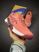 C 亚瑟士Asics Gel Ghallenger 14稳定跑鞋鞋面采用双层提花网面设计 提高包裹性和透气性 后跟搭载稳定系统科技T-Gel提升整体支撑力和结构