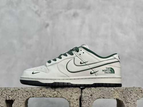 放店私 Nike Sb Dunk Low X The North Face 白绿三小钩满天星纯原大厂出品 极力推荐原装头层材料 独家版型蒸餾加工帶來的是更好的视