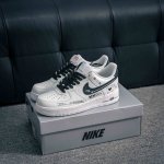 核心私 Air Force 1 原装级别 原楦头原纸板 打造纯正空军版型专注外贸渠道 全掌内置蜂窝气垫 原盒配件 原厂中底钢印、拉帮完美 货号：Zh0316 0
