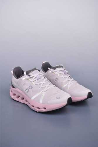 On昂跑 Cloudtilt Loewe 户外街头机能风跑步鞋 Cloud Hi Edge户外机能融合街头潮流 越界开启全新都市探索 Cloudtec专利科技鞋
