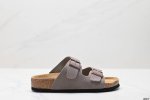 公司级Birkenstock勃肯拖鞋系列 凉拖鞋休闲沙滩凉鞋 牛皮绒面革软底双扣拖鞋 货号:051751 尺码:35-45 Id:Jed538-Fj D