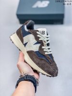 新百伦 New Balance Nb327系列 复古休闲运动慢跑鞋 Ws327Ra全新 New Balance 327 系列，以更纯粹的复古风格设计打造的全新造
