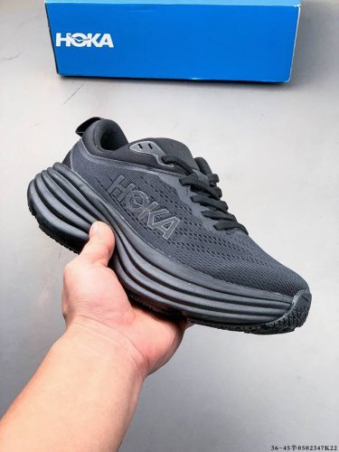 集图 Hoka One One M Bondi 8 低帮跑步鞋 Bondi在本季向前迈出了大胆的一步，采用更柔软、更轻的泡沫和全新，的加长后跟几何形状进行了重新