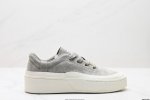 公司级Adidas Labcourt 百搭休闲轻松舒适 耐磨透气低帮 板鞋 男女同款 鞋面使用了绒毛麂皮 ，鞋面和鞋底连接处使用了包边处理，看起来更加精致有型;