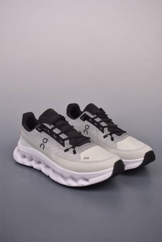 On昂跑 Cloudtilt Loewe 户外街头机能风跑步鞋 Cloud Hi Edge户外机能融合街头潮流 越界开启全新都市探索 Cloudtec专利科技鞋
