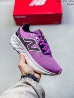 新百伦New Balance Nb Fresh Foam 520 舒适跑鞋凭借Fresh Foam More New Balance将其标志性的性能技术应用到
