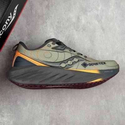 本地 核心私 Saucony Triumph 22 Gtx 潮流舒适防滑耐磨 低帮跑步鞋 全新升级Pwrrun Pb中底 脚感再度升级，提供持久强劲动能 中底边
