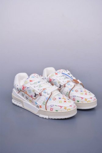 路易威登Louis Vuitton Trainer Sneaker Low 休闲运动文化百搭篮球板鞋 广东原产 升级炫彩3D印花礼品鞋盒 及全套代购包装说明书防
